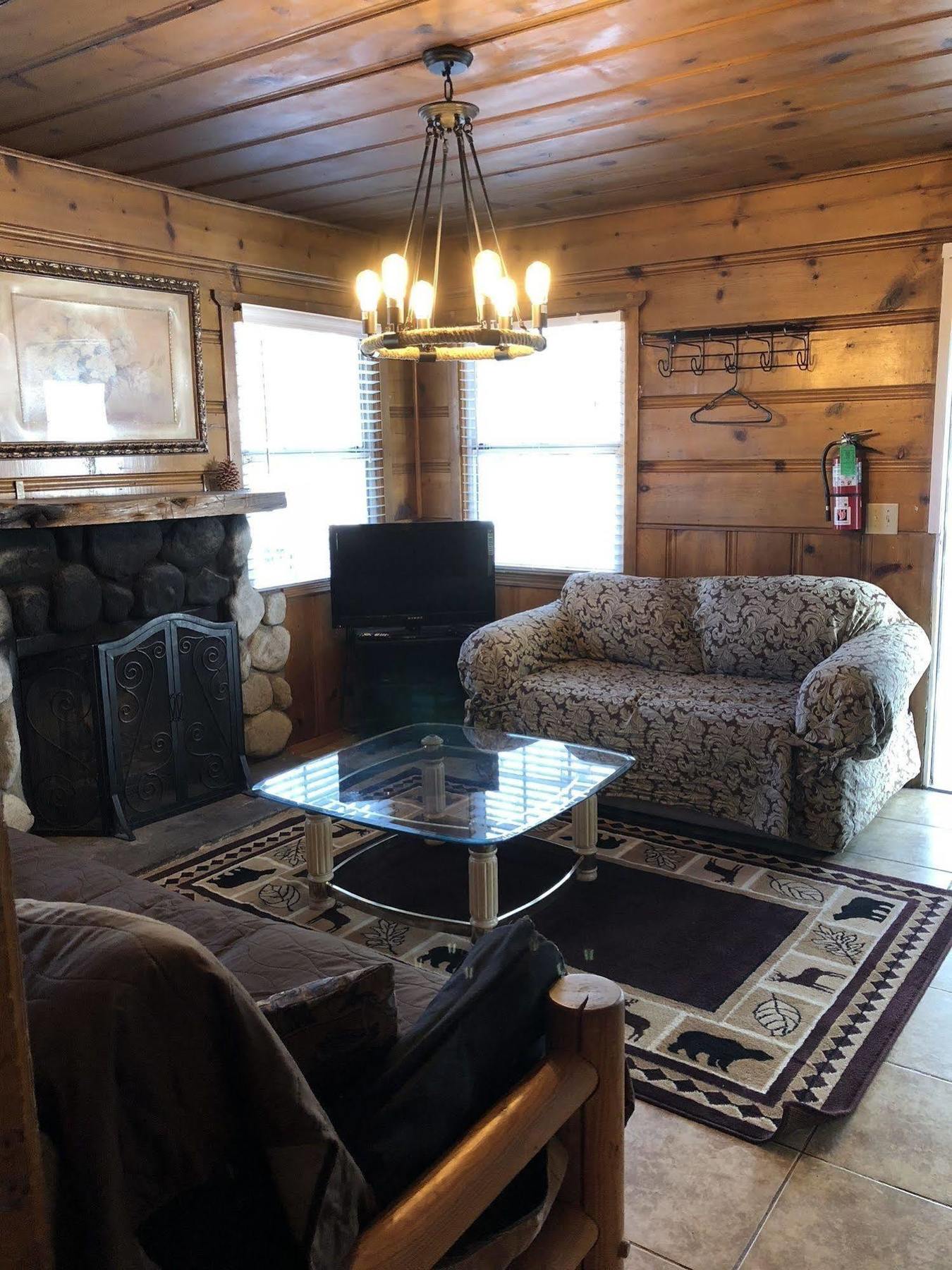 Lakewood Cabins 빅 베어 레이크 외부 사진