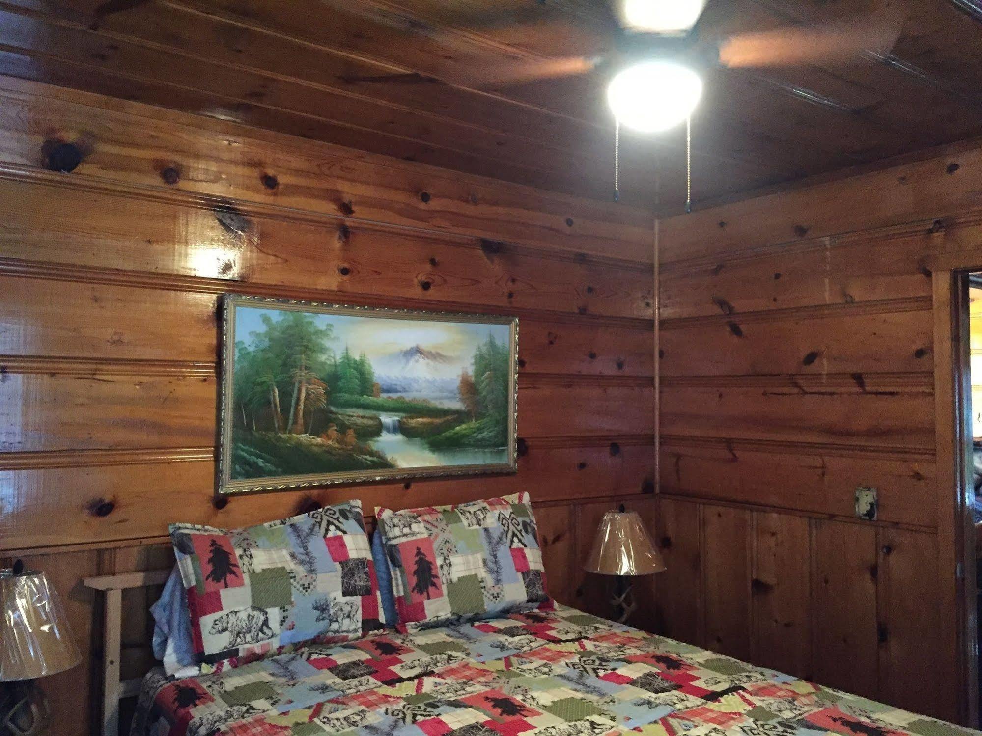 Lakewood Cabins 빅 베어 레이크 외부 사진