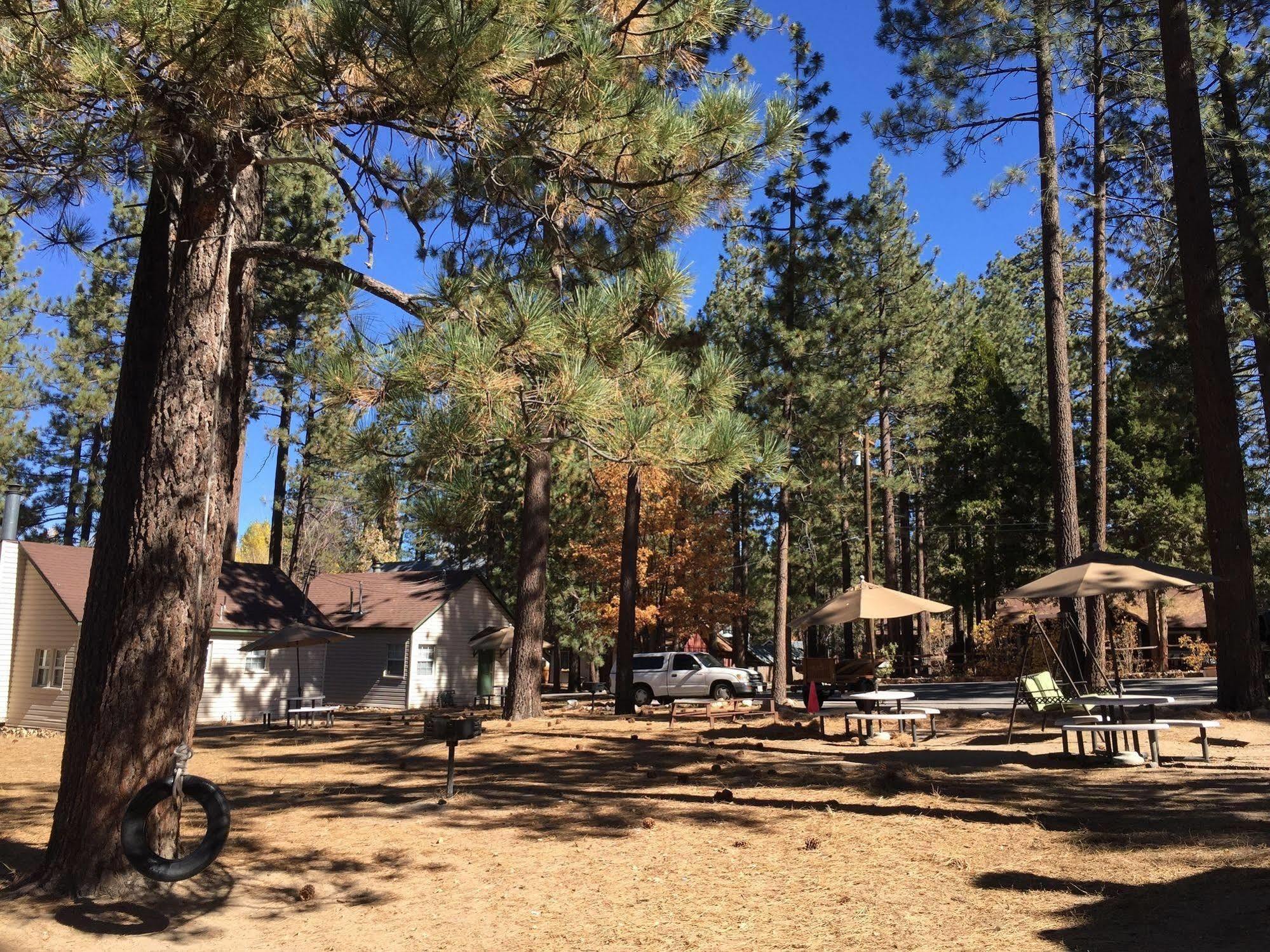 Lakewood Cabins 빅 베어 레이크 외부 사진