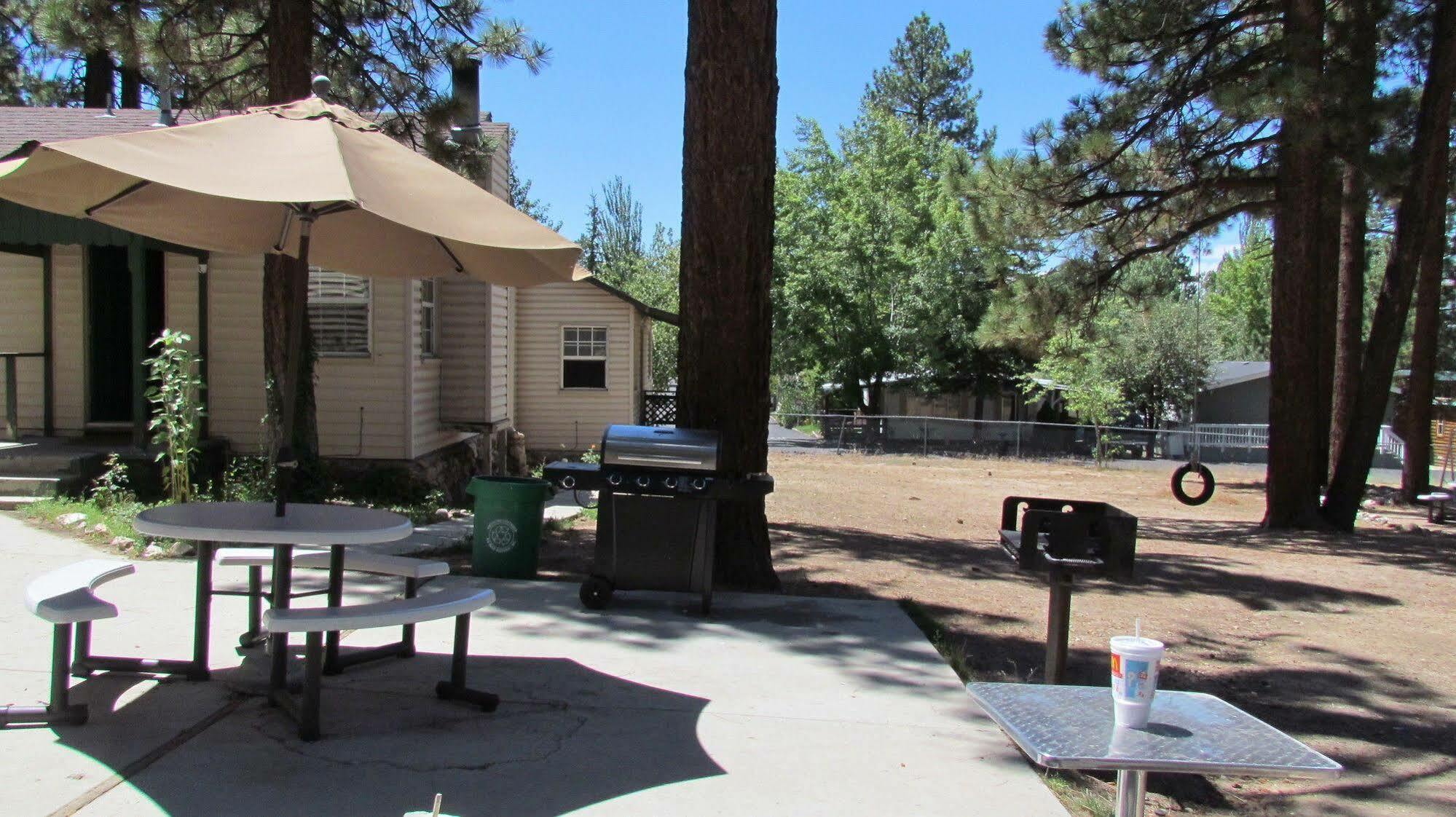 Lakewood Cabins 빅 베어 레이크 외부 사진